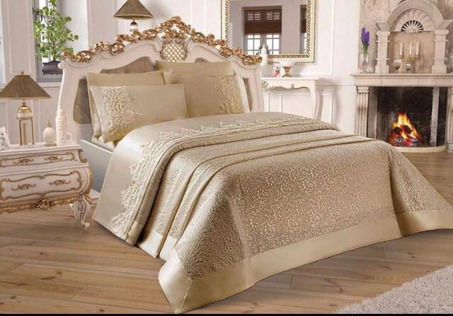 Bridal Luxury Bedspread Set – 6 Pieces