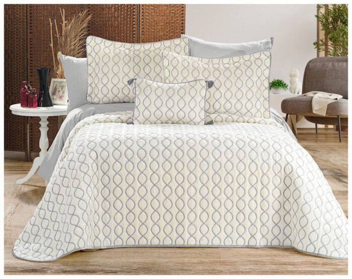 Brilliant Double Bedspread Set