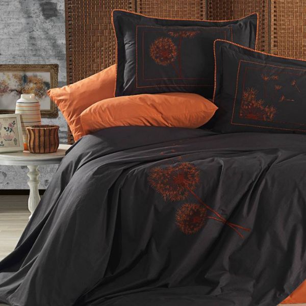 Embroidered Duvet Cover Set Model