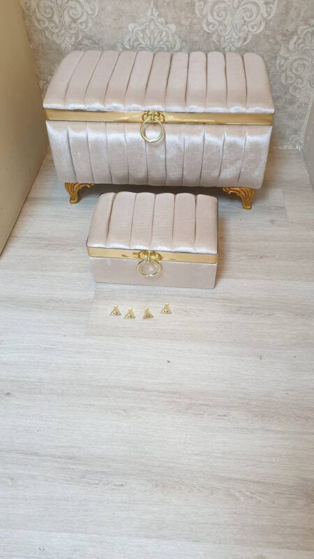 Double Star Cream Bridal Chest Set