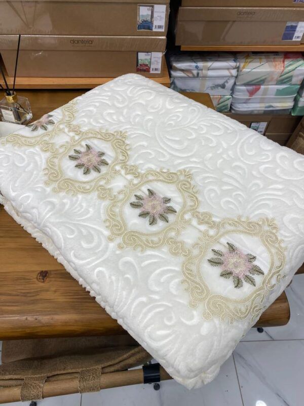Rose Lace Blanket Set –  Bedspread Set